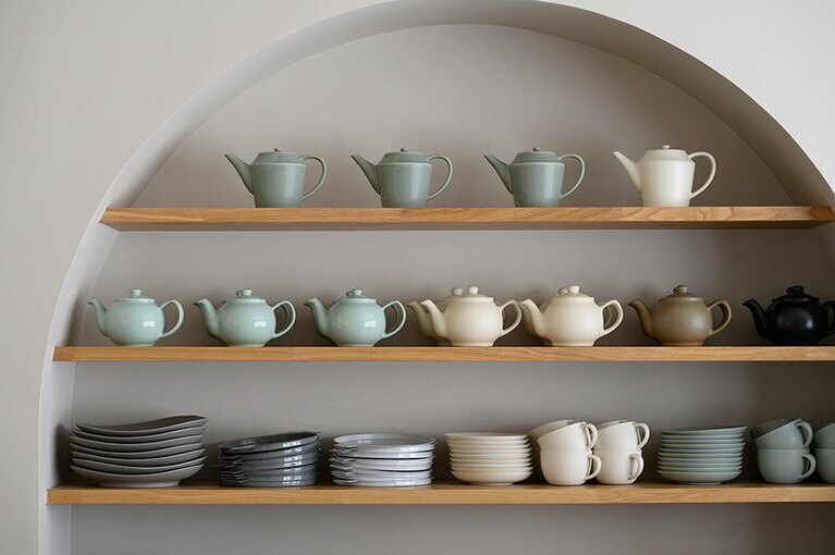 並ぶポットもかわいい。