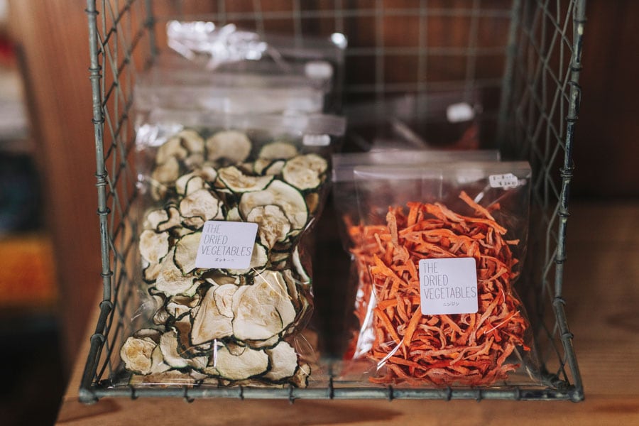 さより農園の干し野菜。大根や人参など、美味しい時期に保存食にされる野菜は旨みも栄養価もたっぷり。