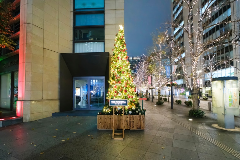 ザ・ペニンシュラ東京のクリスマスツリー。