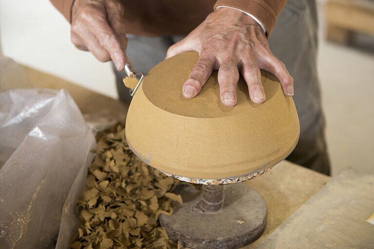 清志さん曰く、地元の土と地元の素材で作った釉薬はマッチするという。