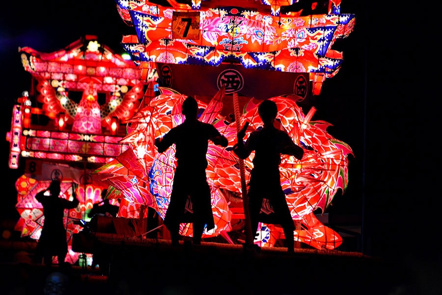 津沢夜高あんどん祭。小矢部市観光協会