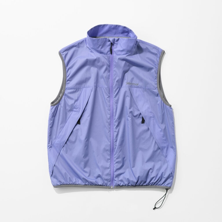 マーモット“ライトサーブベスト”／13,200円。