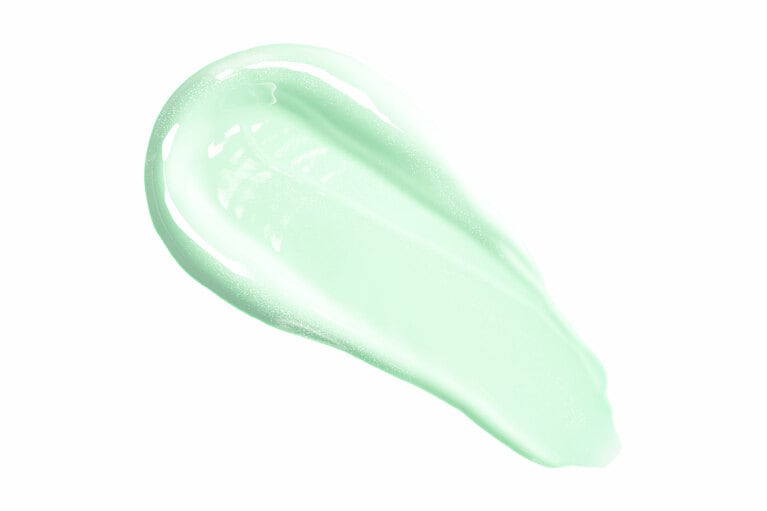 みずみずしいテクスチャー、伸びのよさ、持ちのよさなど、色だけでなく全方向にバランスが良い点も優秀。