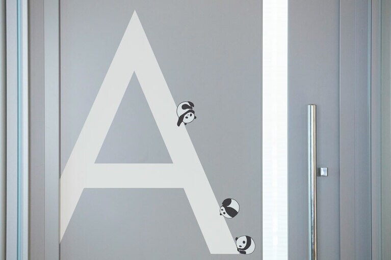 ローリングパンダズも発見。転がることに夢中なようです。