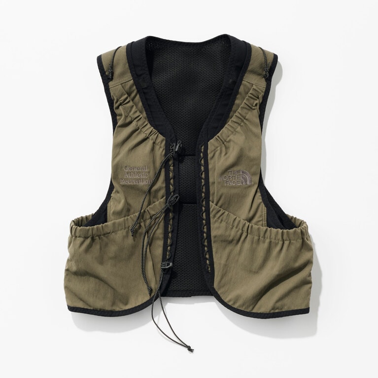 ザ・ノース・フェイス“GARベスト”／30,800円。