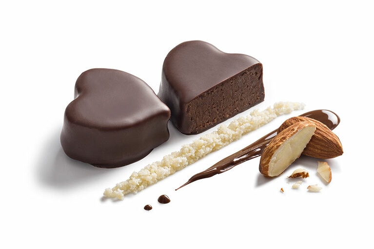 「52 FRANCOIS 1er　フランソワ プルミエ 52番地」。