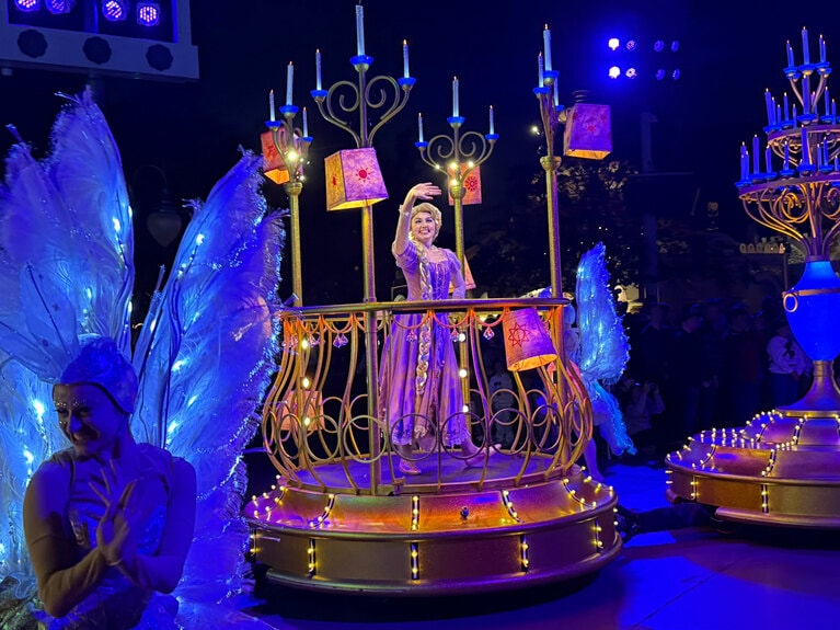 『塔の上のラプンツェル』のラプンツェルが登場