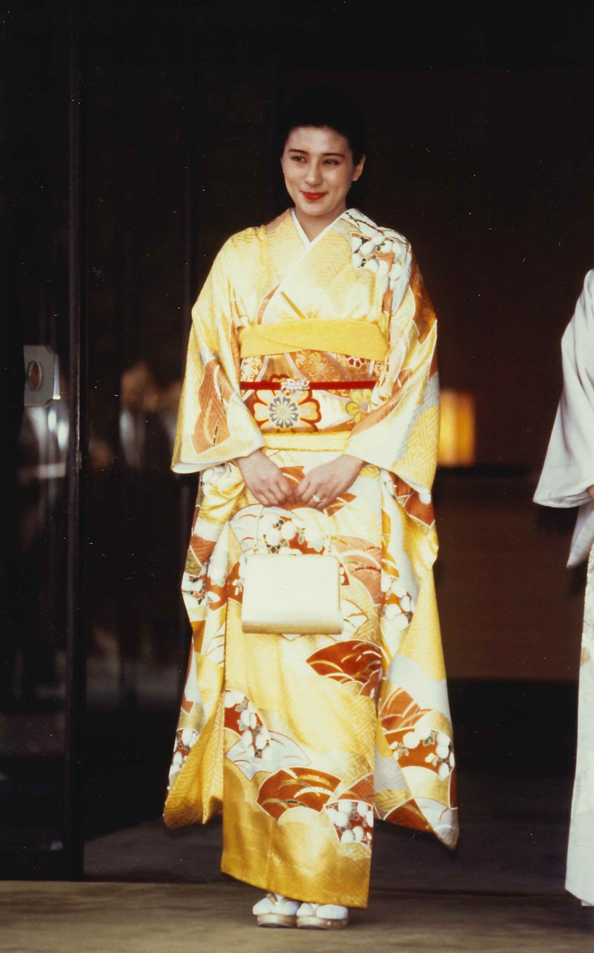 1993年4月12日、納采の儀に臨む小和田雅子さん（当時）　©JMPA