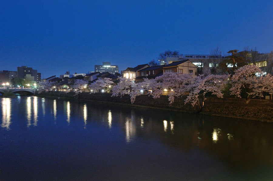 主計町茶屋街。©石川県観光連盟／石川県