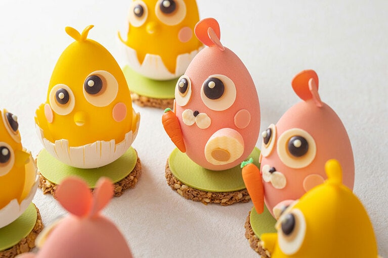 「イースターエッグショコラ」1個2,376円。