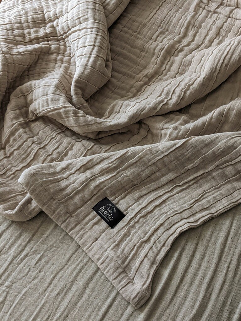 愛用のガーゼケット。