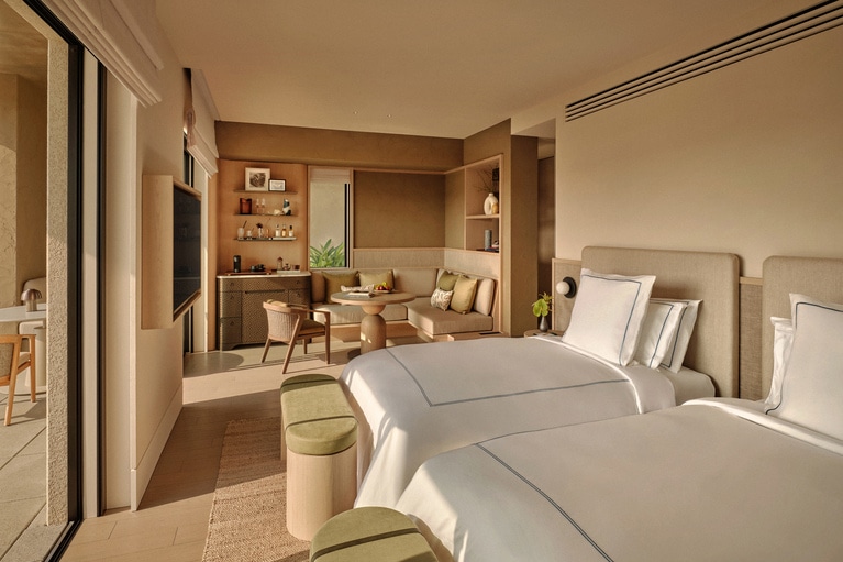 客室の一例、レジデンススタイルの「オーシャンビューヴィラ」。リビングとダイニングエリアは、室内と屋外に配されている。