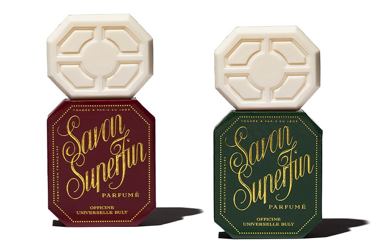 肌を柔らかく仕上げて、皮脂バランスを整える。洗顔後のツッパリ感もなくスッキリと洗い上がるのが嬉しい。全22種のうち、特にフローラル系のものの人気が高いそう。サヴォン・スゥペールファン（左から：ミルラ・デリトレー、アンブル・ドゥ・マダガスカル）各150g 各5,170円／オフィシーヌ・ユニヴェルセル・ビュリー