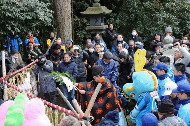 掛魚まつり（別名たら祭り）。