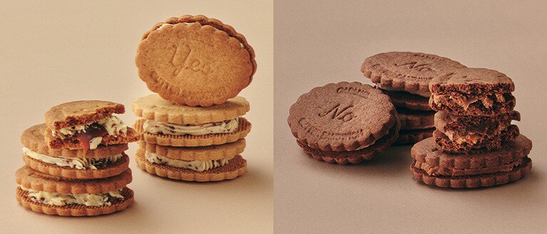 左：ホワイトチョコベースのバタークリームが入った「レーズン キャラメルバターサンドイッチ」。右：カカオサブレでサンドした「ショコラアプリコット キャラメルバターサンドイッチ」各1個、2個入り780円。