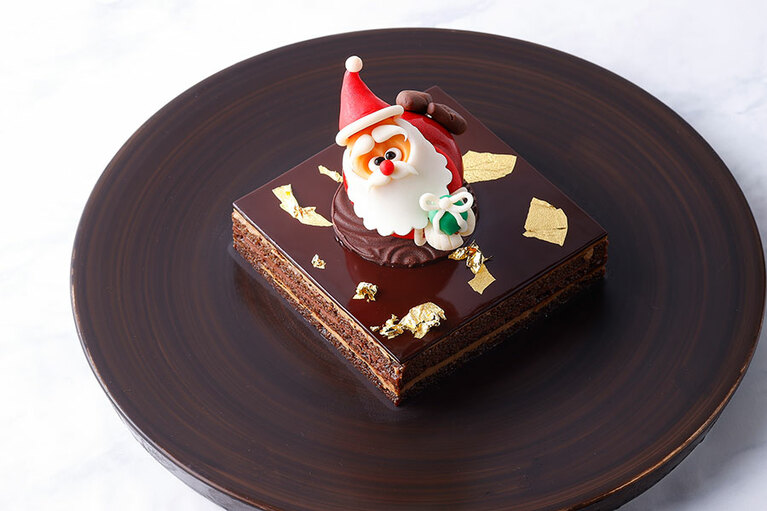 ザ・カハラ・ホテル＆リゾート 横浜「ザ・カハラ・クリスマスオペラ」(限定20個 11cm×11cm／8,640円)。