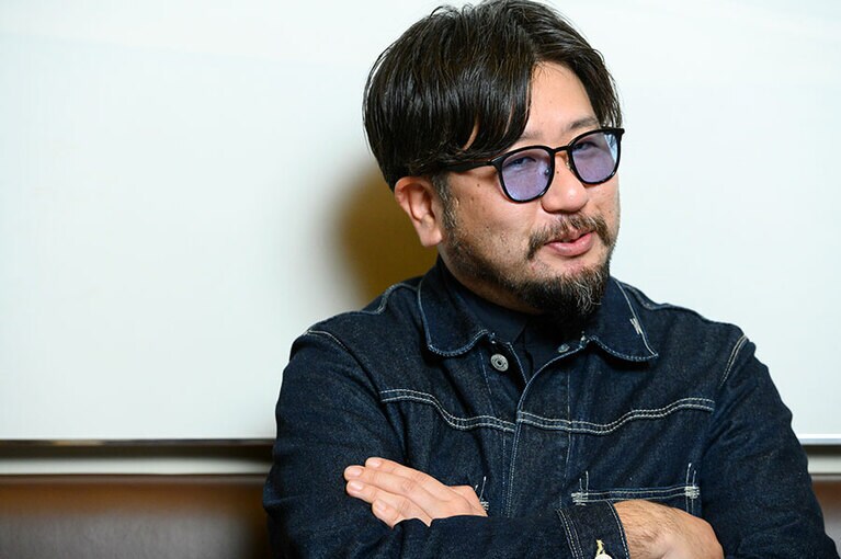 ベースの山本。石塚とは高校時代からの同級生だった。