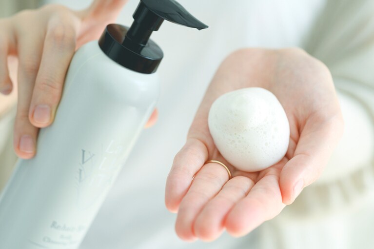 「フワフワで、でもすぐにはへたらない弾力泡がスゴイ！」(廣松さん)