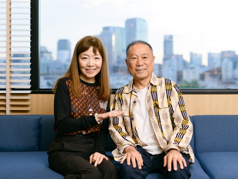 対談はワタナベエンターテインメント本社で行われた。