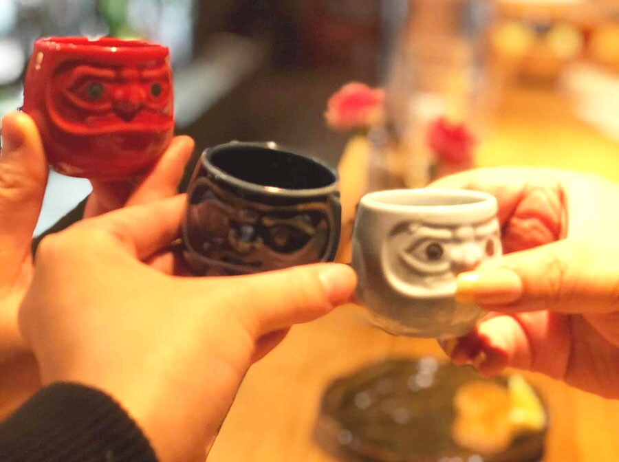 食欲も○欲も旺盛な(？)女子3人で訪問。日本酒で乾杯～！