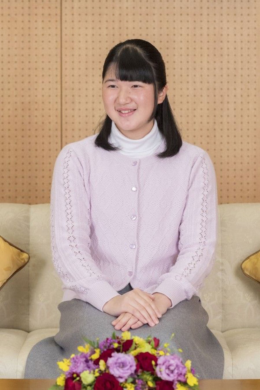 2018年、愛子さま17歳のお誕生日に際してのご近影　宮内庁提供