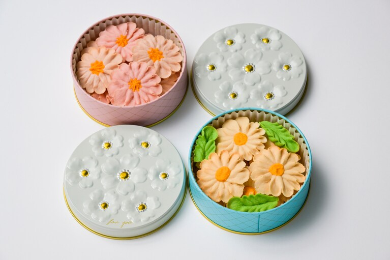 フラワーピクニックカフェ／お花のぼうろ コスモス＆マーガレット 2,900円。