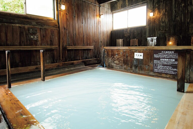 【日本三秘湯 谷地温泉】