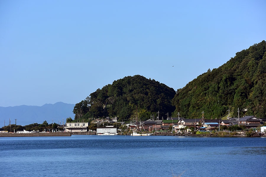 琵琶湖最大の島であり、人が暮らす沖島。