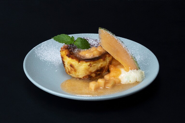 メロンのバスクチーズケーキ。