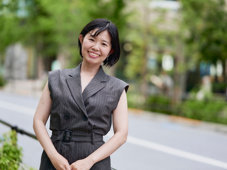 実家の断捨離に挑戦した宇野なおみさん。