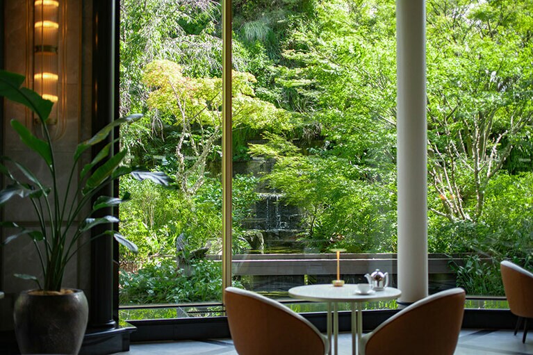 ザ・ラウンジ。