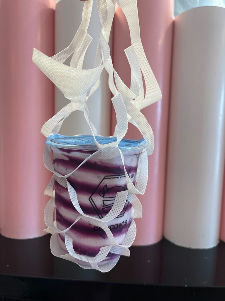 テイクアウトバッグがこの可愛さ。エコフレンドリーな仕様はさすが。