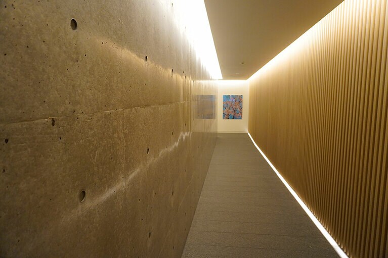 「THE SHINMONZEN」の入り口。