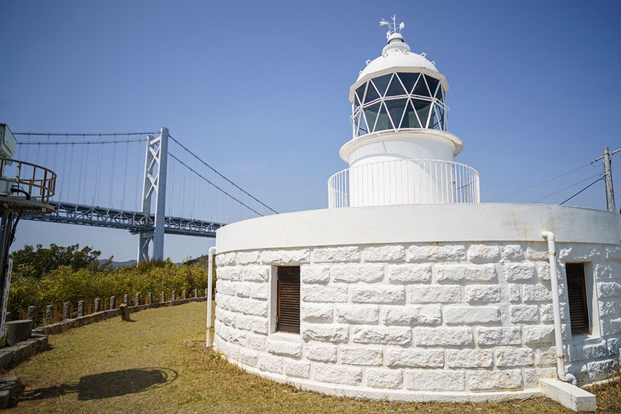 2022年には、国の重要文化財に指定された鍋島灯台。