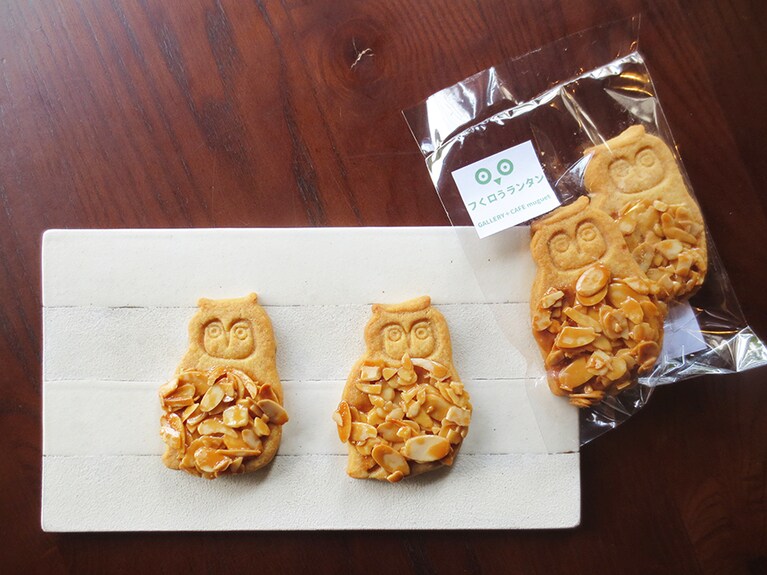 「ふくろうランタン」1袋2個入り300円。