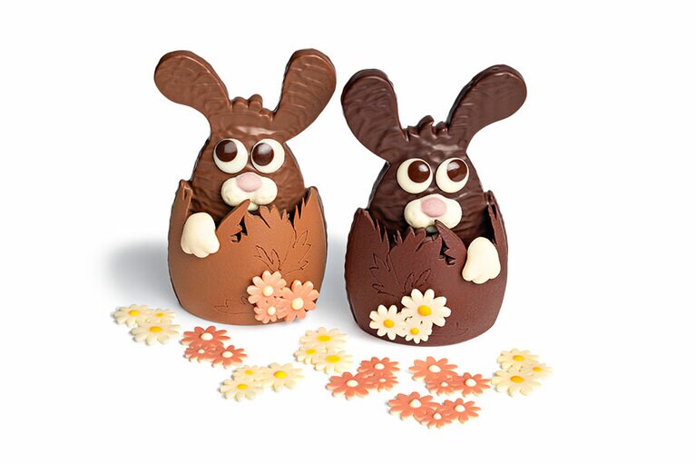 左：「ウフ ラパン レ」 右：「ウフ ラパン ノアール」各5,616円(約125グラム)。配送不可。