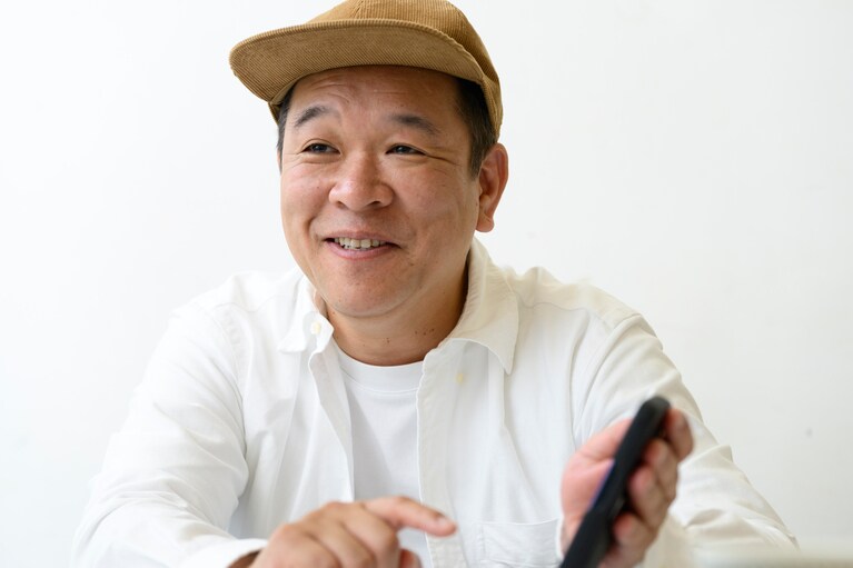 取材中もずっと2匹の写真を見て癒されている兼光さん。