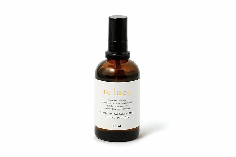シャイニングボディオイル 100mL 7,150円／テ・ルーチェ