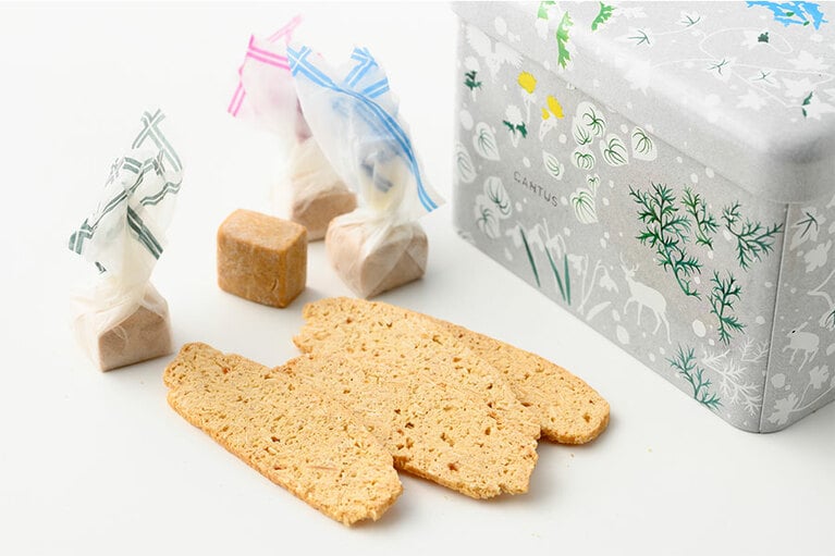 CANTUS「CANTUSクッキー缶」3,100円 (ビスコッティ120g、米粉クッキー10個)／北海道
