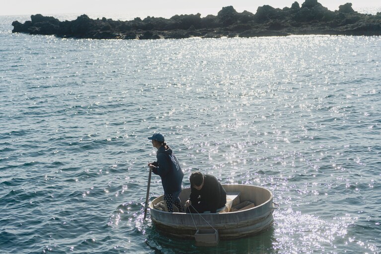 佐渡・宿根木に残る原風景に魅せられて。俳優・工藤阿須加さんと江戸時代にタイムスリップ【通いたくなる島、佐渡】