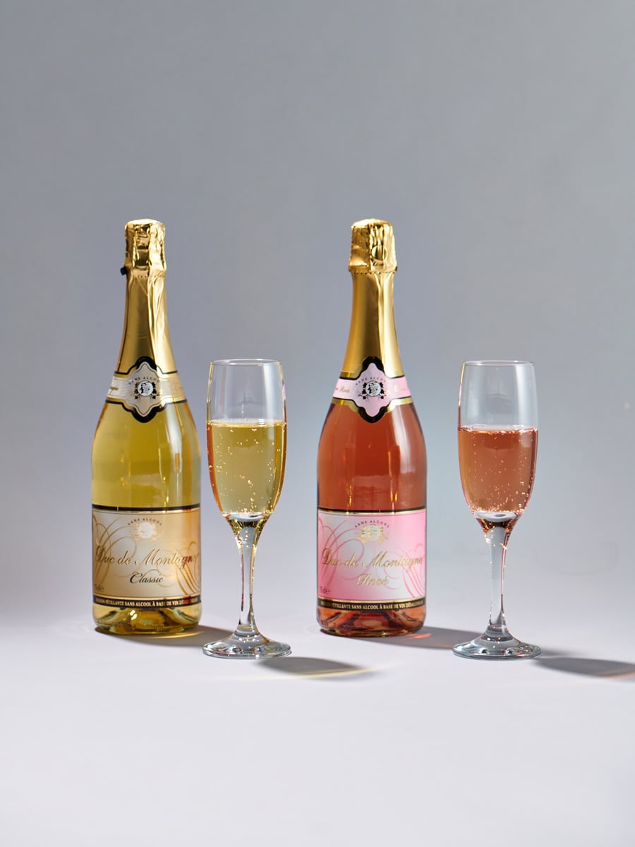 左から:ノンアルコール スパークリングワイン デュク・ドゥ・モンターニュ 0.0％、ロゼ 0.0％ 各1,296円(各750ml)。