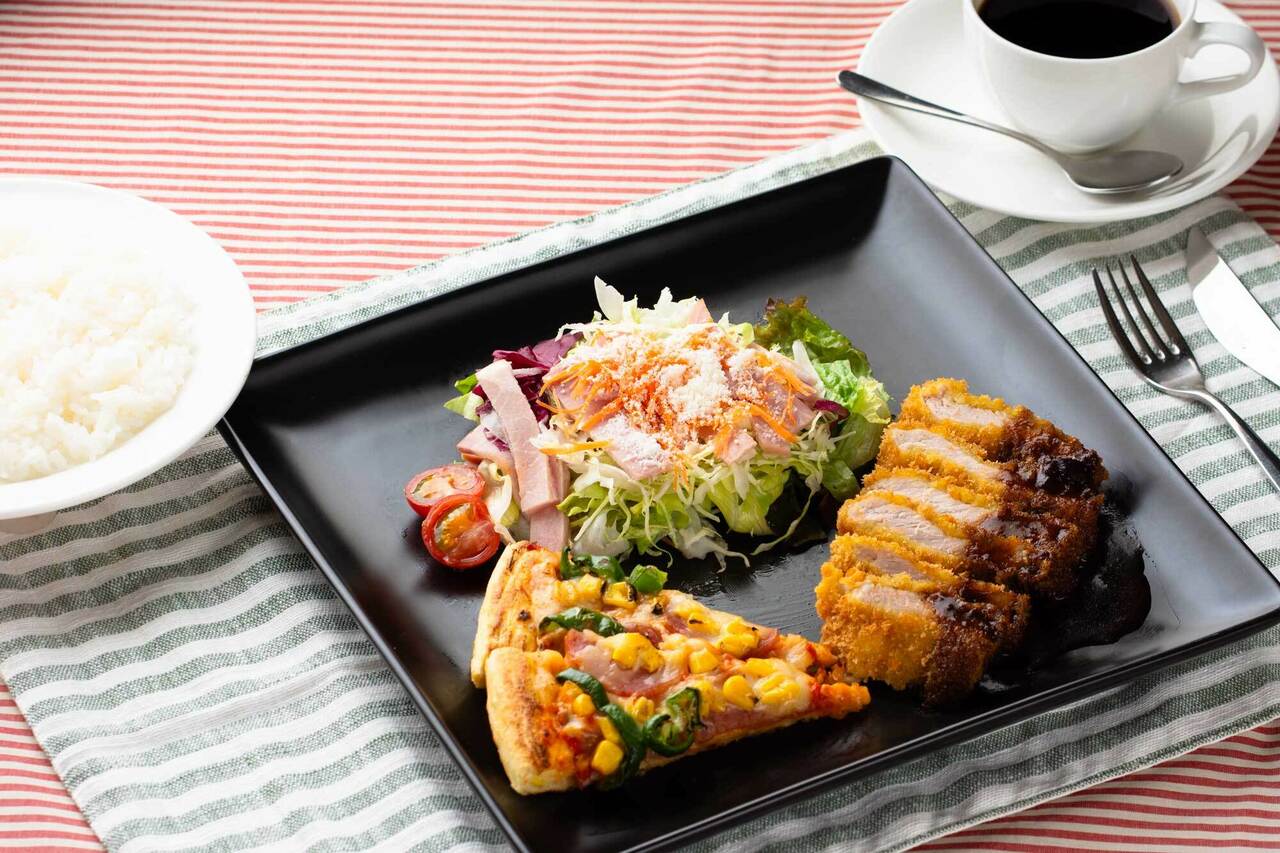 “細野さんと晴臣くん”スペシャルプレート。1,600円。