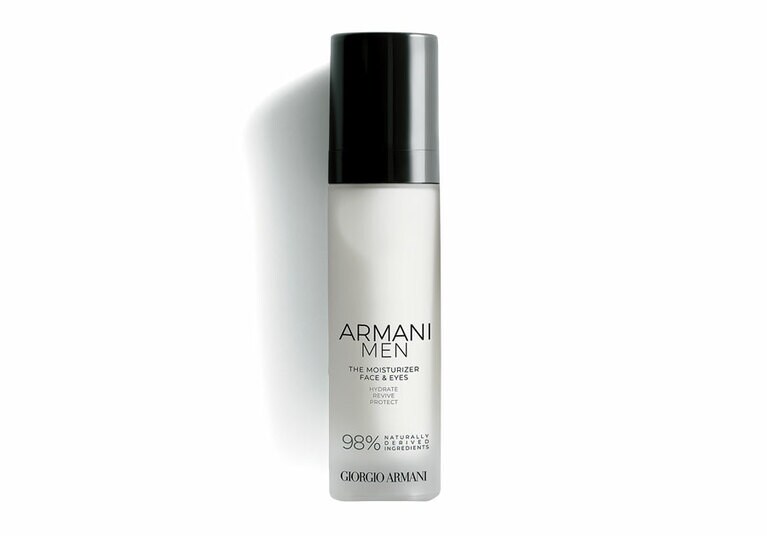 目もとにも使えるマルチタスカーモイスチャライザー。ARMANI MEN THE MOISTURIZER FACE&EYES　50mL 6,800円。アルマーニ ビューティ公式オンラインショップ及び、全国のジョルジオ アルマーニ直営店17店舗(メンズ取り扱い店舗)、エンポリオ アルマーニ青山店で展開。