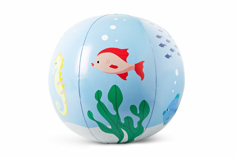 「ビーチボール」（税込605円）。