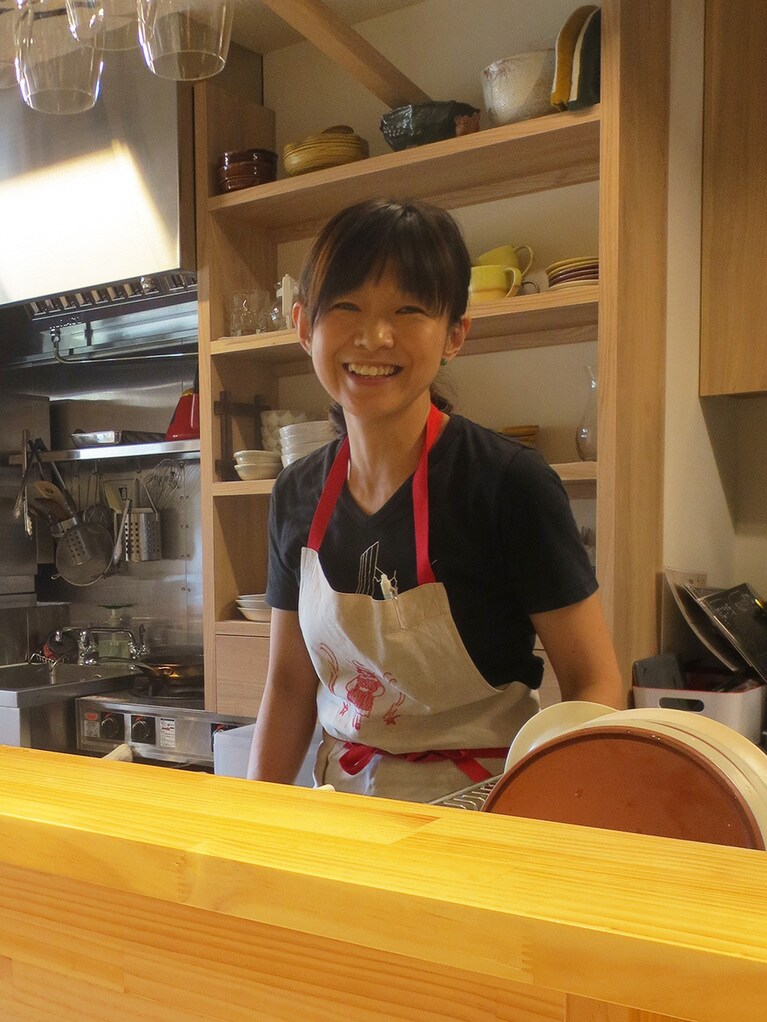 店主・ちばえみこさん。