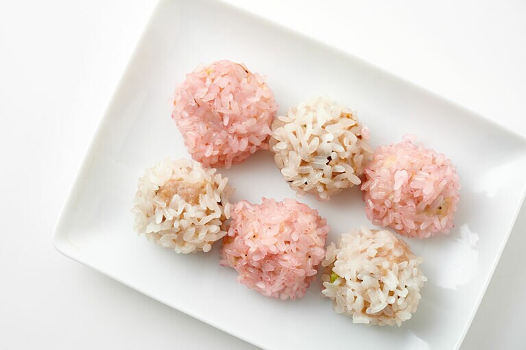 崎陽軒「紅白もち米シウマイ」6個入り 510円／神奈川県