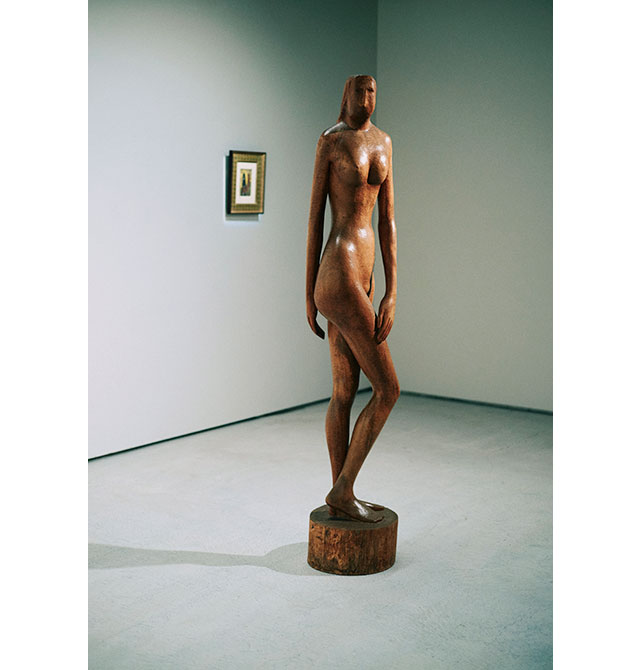 抽象イメージから制作された、彫刻家・辻晉堂の作品。