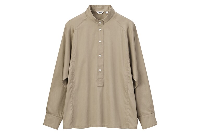 プルオーバーシャツ(長袖) 33 KHAKI 3,990円。