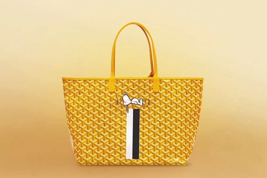 St Louis Tote Bag PM(黄色)163,889円(税抜き)、スヌーピー・マーカージュ55,556円(税抜き)。