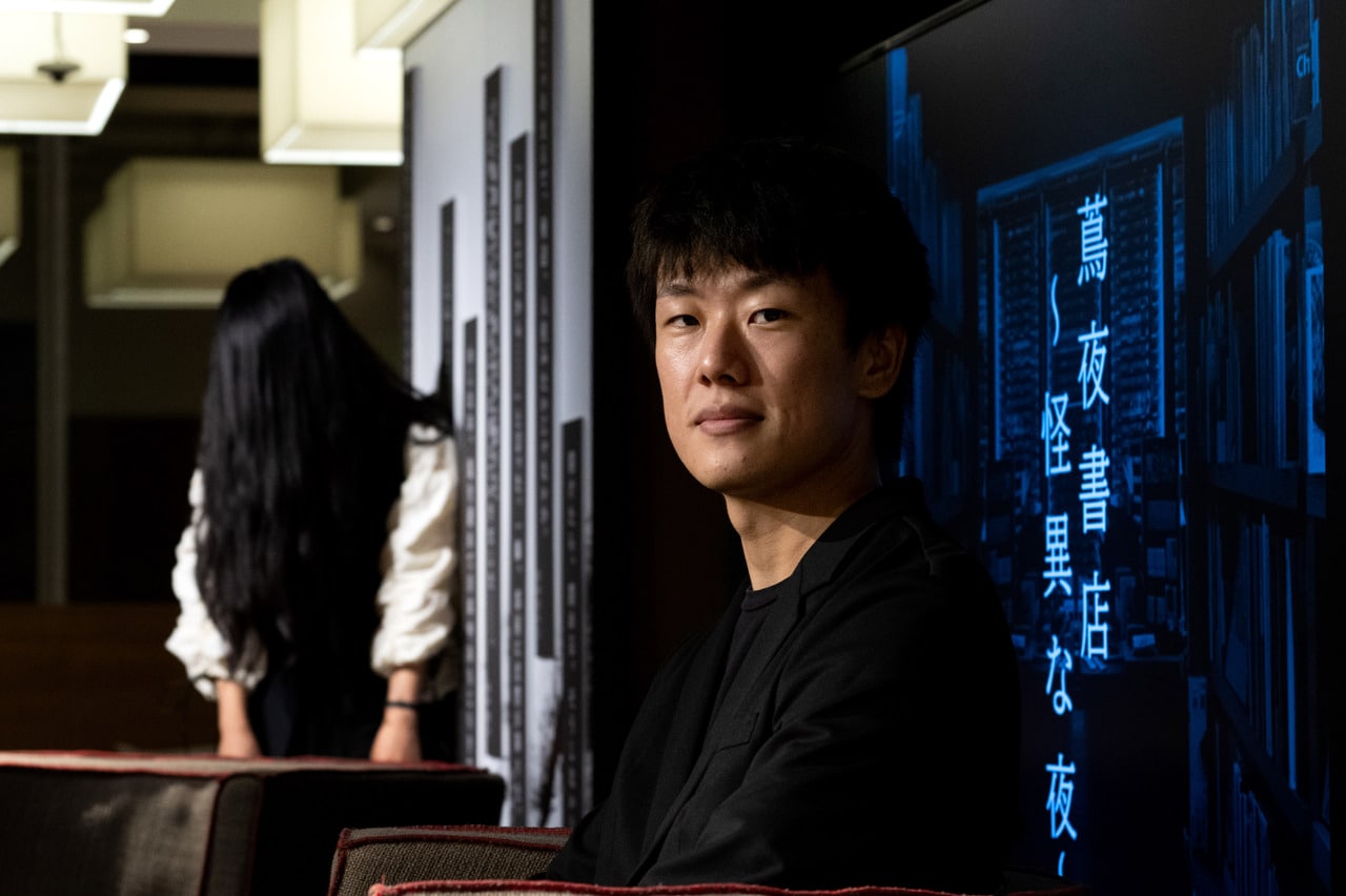 「蔦夜書店 ~怪異な夜~」を仕掛けたおふたり。稲中惇弥さんと貞子に擬態した野村千絵さん。